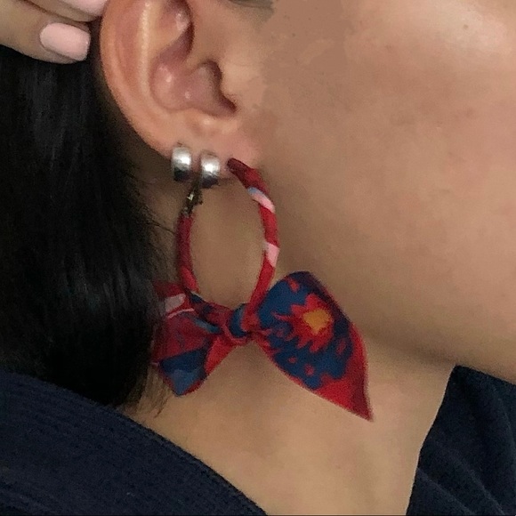 American Eagle earrings (bundle offer) - Picture 2 of 4